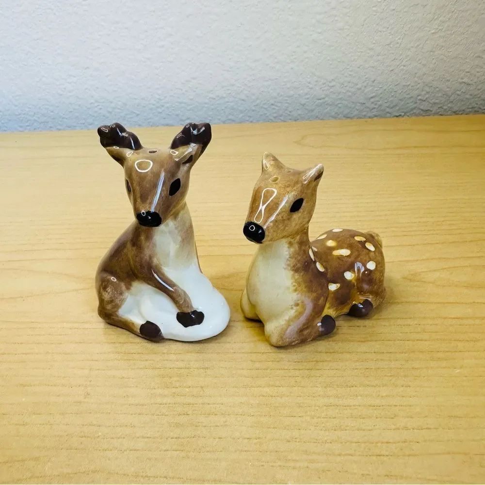 Better Homes Doe And Buck Deer Ceramic Salt And Pepper Shaker Set